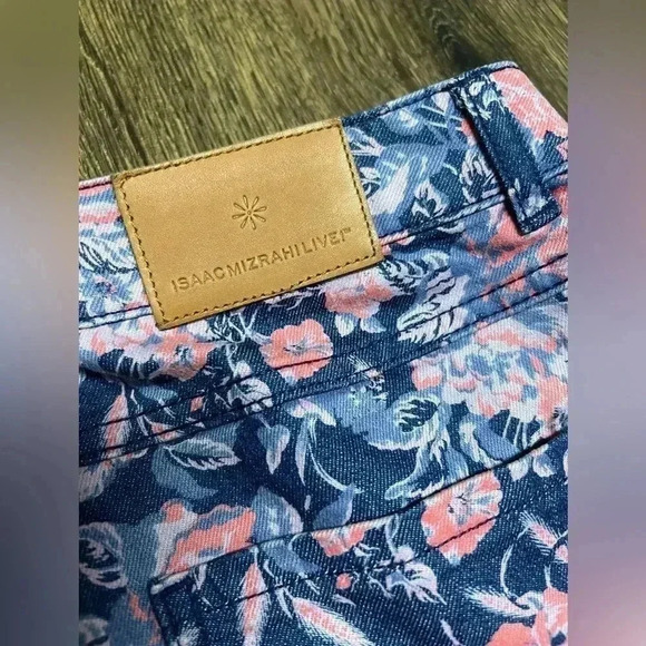 Isaac Mizrahi floral denim jeans size 4 - Picture 3 of 8